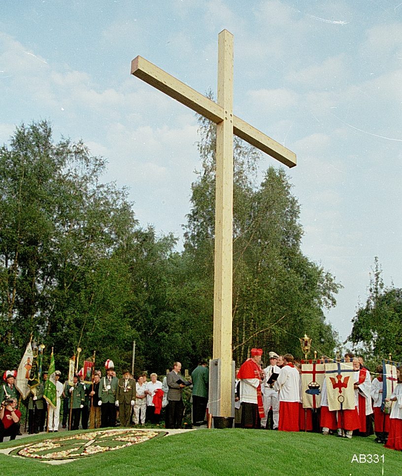 Kreuzerhöhung im Jahr 2000